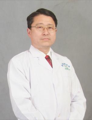An, Luowen, Associate Chief Dentist